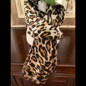 Gorgeous Leopard Scarf